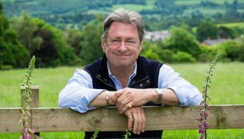 Alan Titchmarsh: 'Jeg har prøvet alle kendte metoder til bekæmpelse af snegle, og det er de eneste, der har virket for mig'