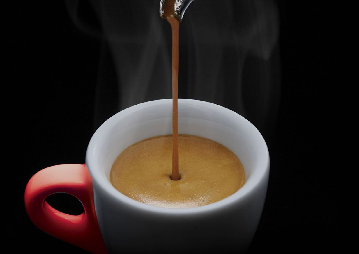 Holder kaffegrums virkelig snegle væk? Her er, hvad en ekspert siger