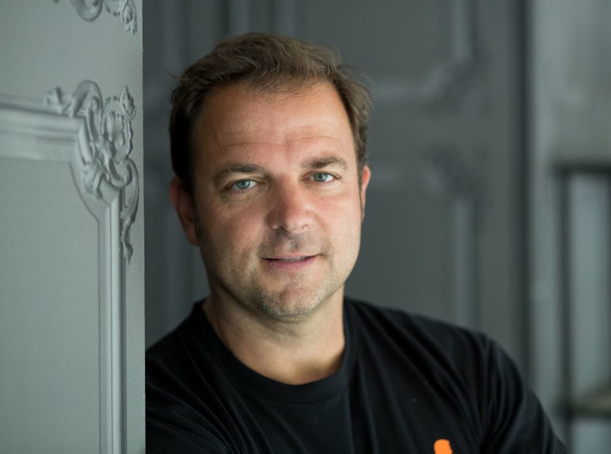 Gå tur med hunden i varmen? Martin Rütter deler 7-sekunders-reglen for, hvornår det er sikkert