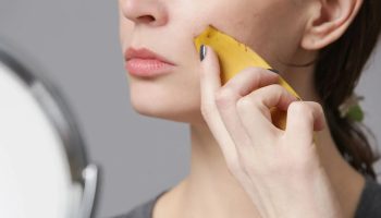 Smid det ikke væk: hvordan bananskræl hjælper med at bekæmpe tegn på aldring