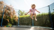 Ferien er her. Sørg for, at din have er sikker, så du ikke behøver at bekymre dig om børnene