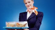 Uden mikroovn og komfur: hvordan stewardesser varmer mad – husk dette interessante livstips