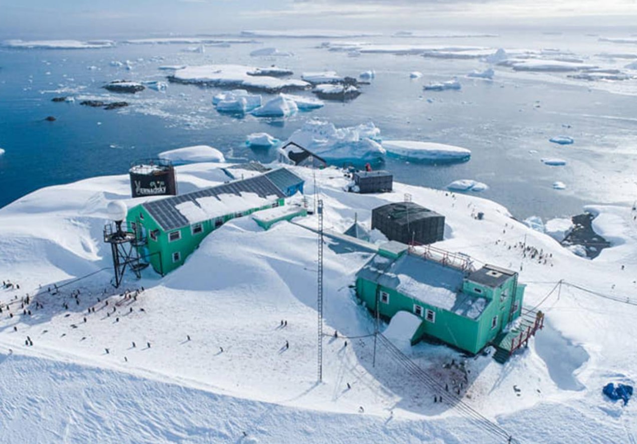 Gletschersandwich: ukrainske polarforskere har fotograferet en meget usædvanlig isbjerge