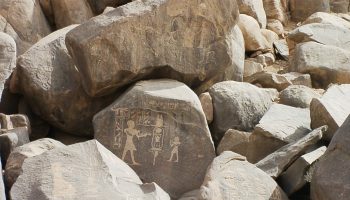 Klippekunst antyder de egyptiske kongers oprindelse