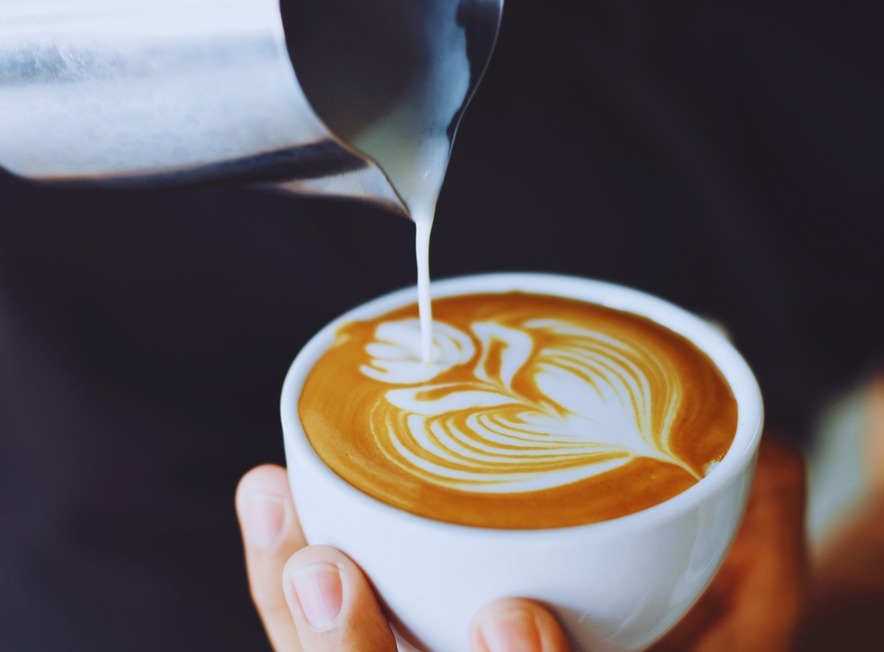 Sådan laver du en cappuccino uden en kaffemaskine