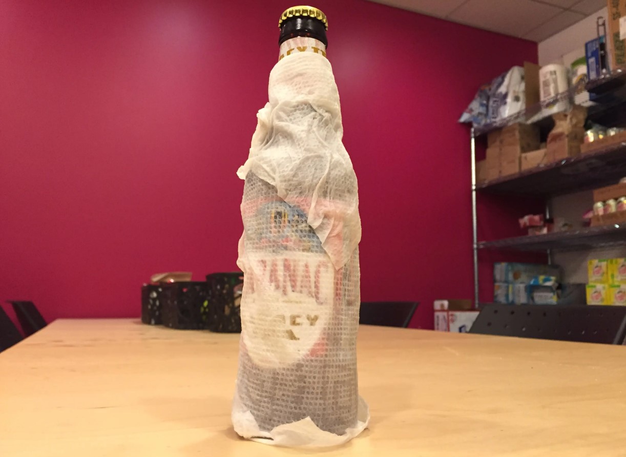 Sådan afkøler du hurtigt en drink uden en fryser: en metode, der virker på få minutter