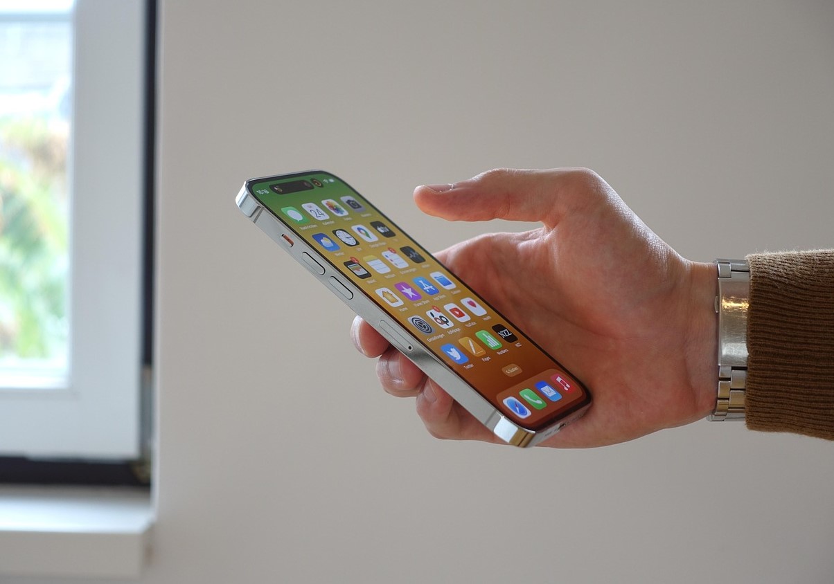 iPhone holder længere: en enkel handling, der reducerer batteriforbruget