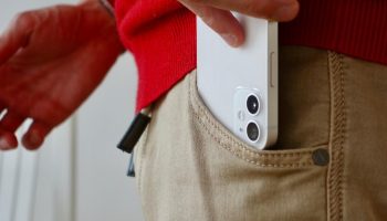 iPhone holder længere: en enkel handling, der reducerer batteriforbruget