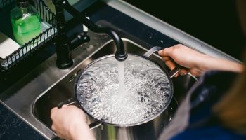 Mange mennesker tager fejl. Er det muligt at lave mad med vand fra hanen?