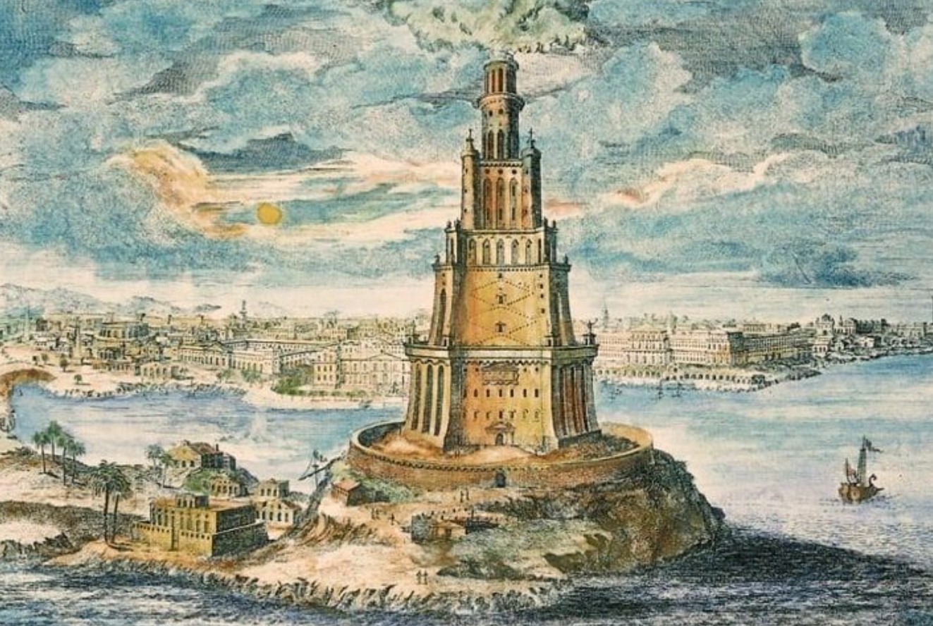 Efter 700 år har man bjærget en del af et af de syv vidundere fra den antikke verden fra havets bund.