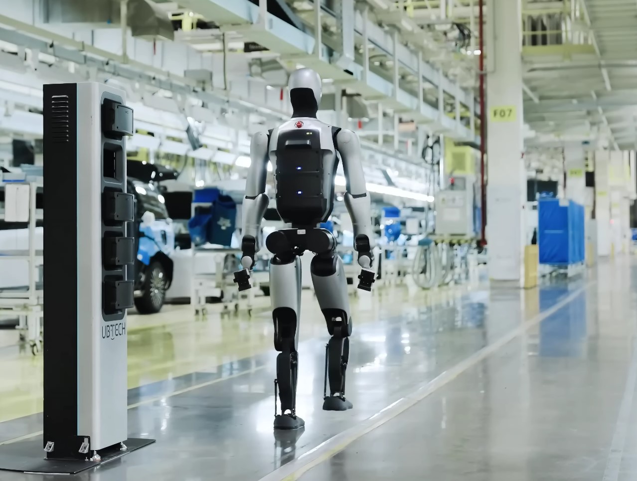 I Kina har man præsenteret en robot, der kan arbejde selvstændigt 24/7 (video)