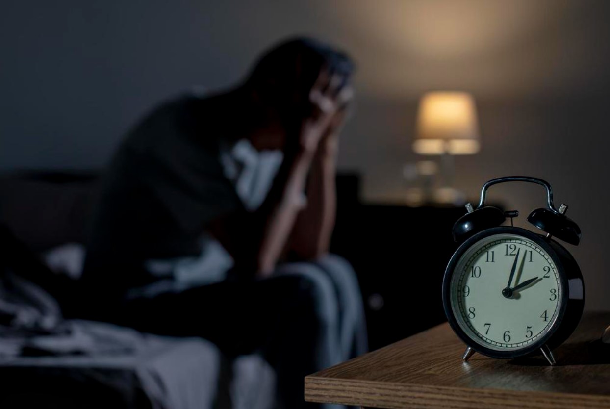 Søvnløshed på grund af smerter. Er melatonin og ibuprofen en effektiv løsning?