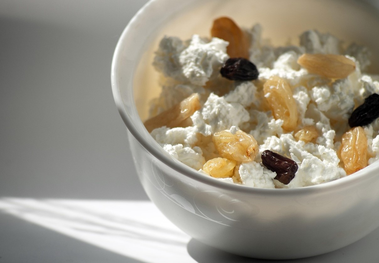 Græsk yoghurt eller hytteost? Ernæringseksperter afslører den bedste højproteinsnack