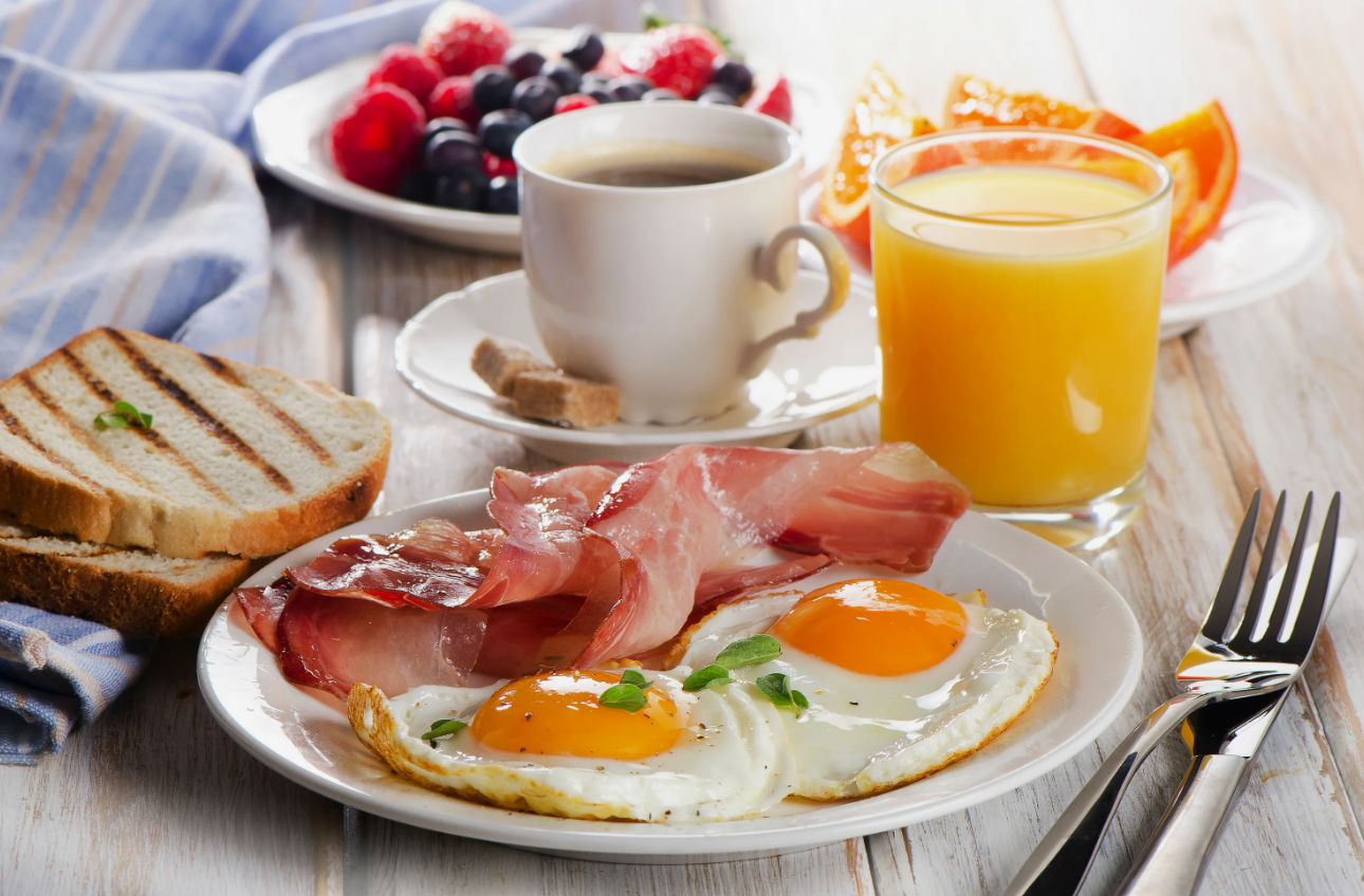 Hvorfor man ikke må springe morgenmaden over: hvordan det første måltid styrer appetitten