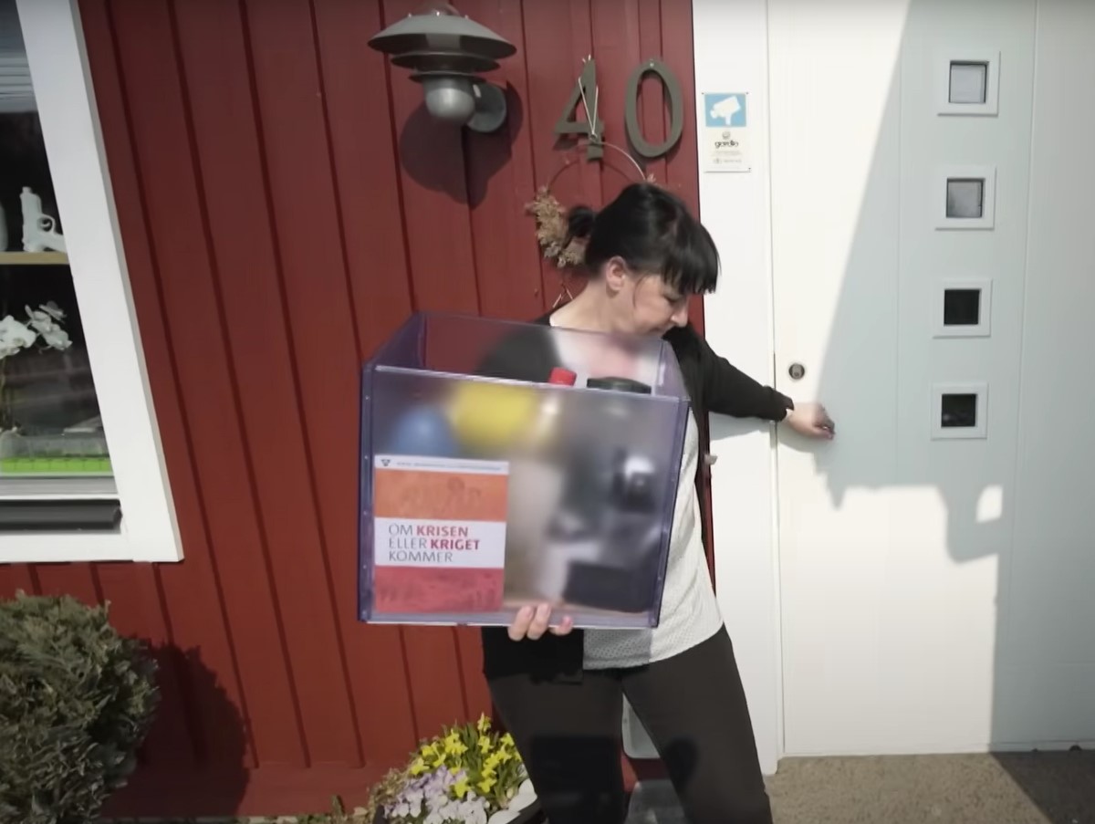 I Sverige øver små børn sig i beredskab: Melker og Tristan er klar til evakuering og krig