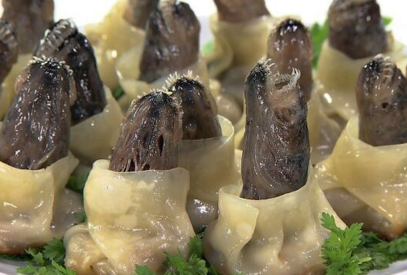 I film spiser 'Alien' mennesker, men i virkeligheden er det omvendt.