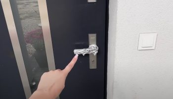 Hvorfor pakker folk dørhåndtag ind i aluminiumsfolie? Hvordan det forbedrer hjemmets sikkerhed