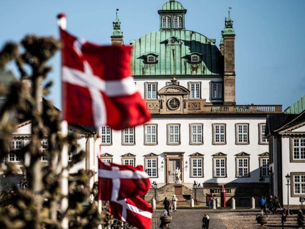 Hvor meget vil en familie med to børn, der bor i et hus, modtage: de vigtigste punkter i Danmarks budget for 2026