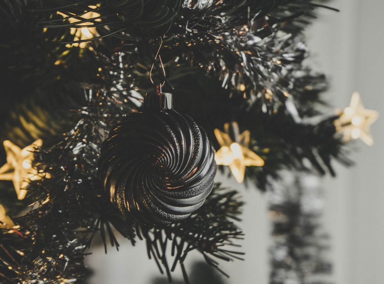 Guld vokser bogstaveligt talt på juletræer i Lapland